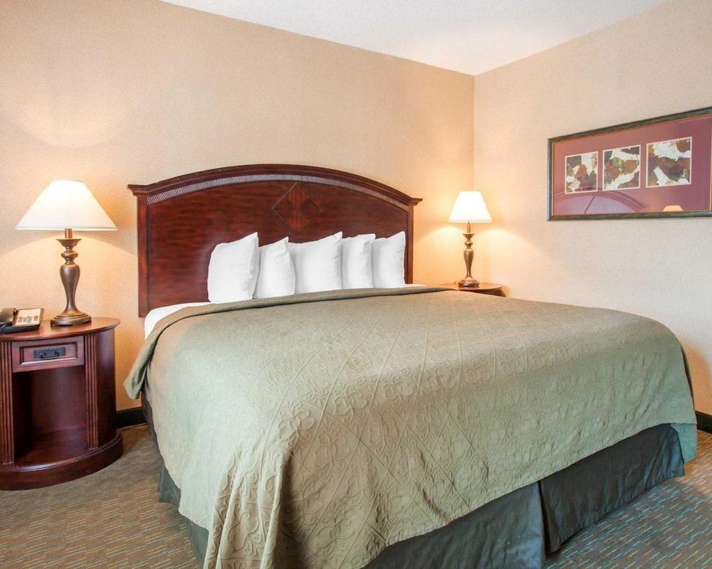 Quality Inn & Suites Airport Portland Ngoại thất bức ảnh