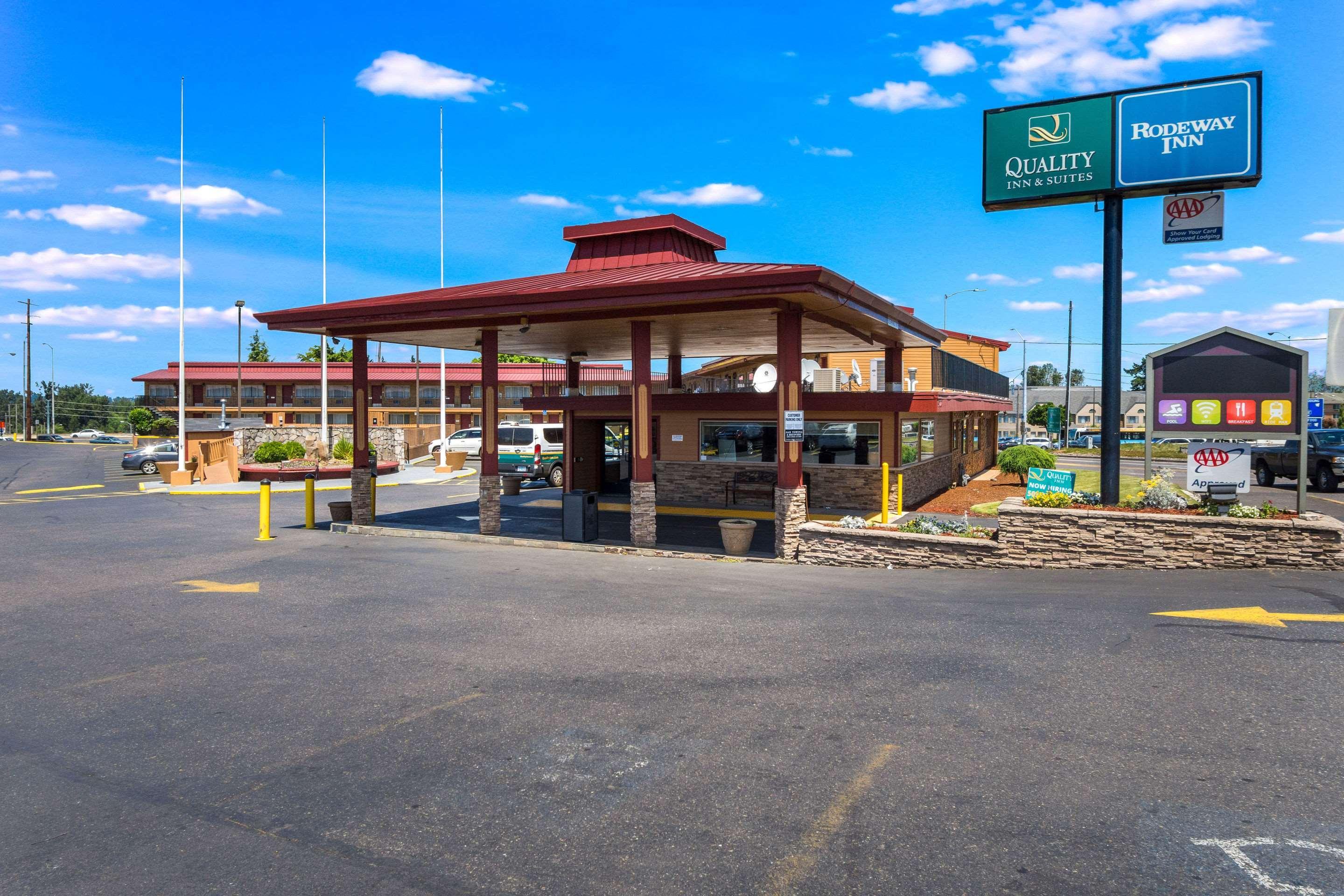 Quality Inn & Suites Airport Portland Ngoại thất bức ảnh