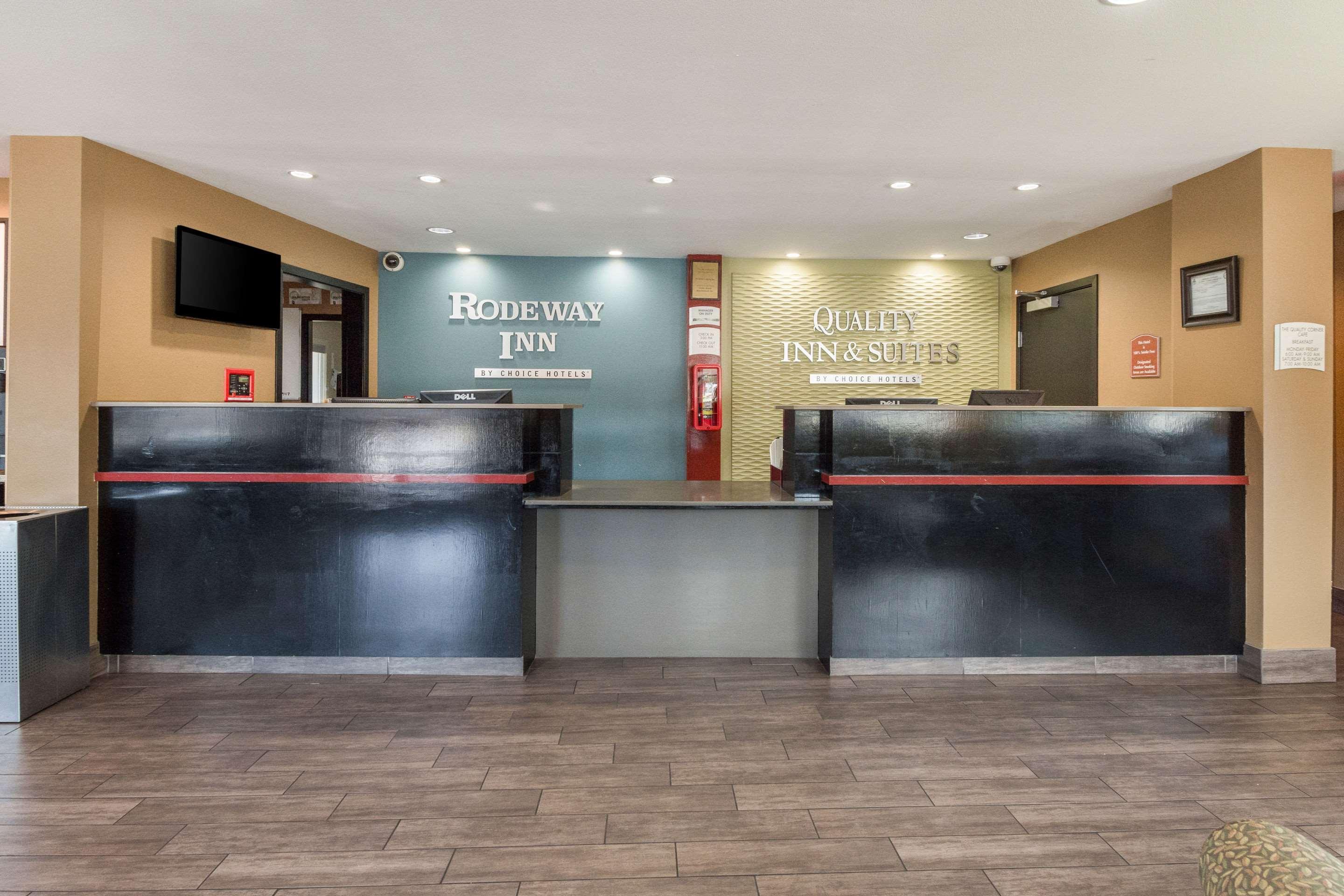 Quality Inn & Suites Airport Portland Ngoại thất bức ảnh