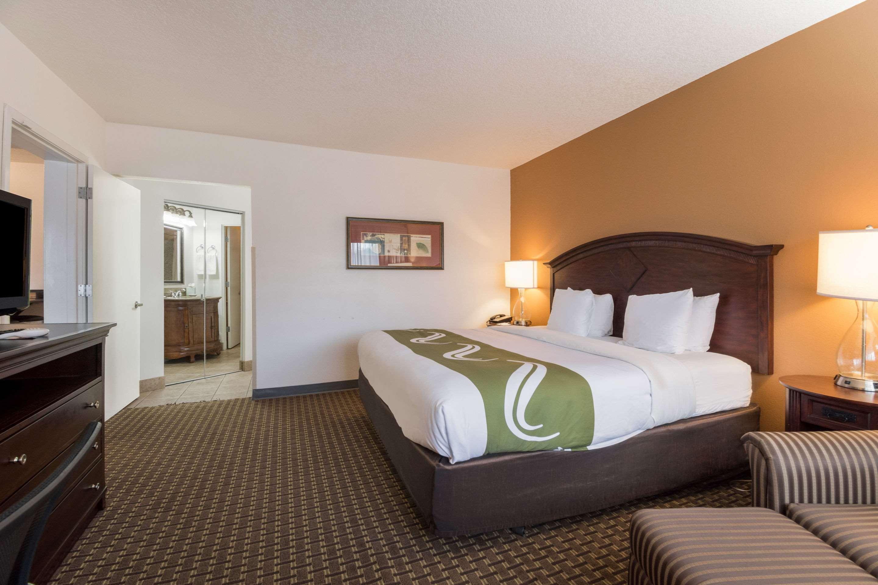 Quality Inn & Suites Airport Portland Ngoại thất bức ảnh