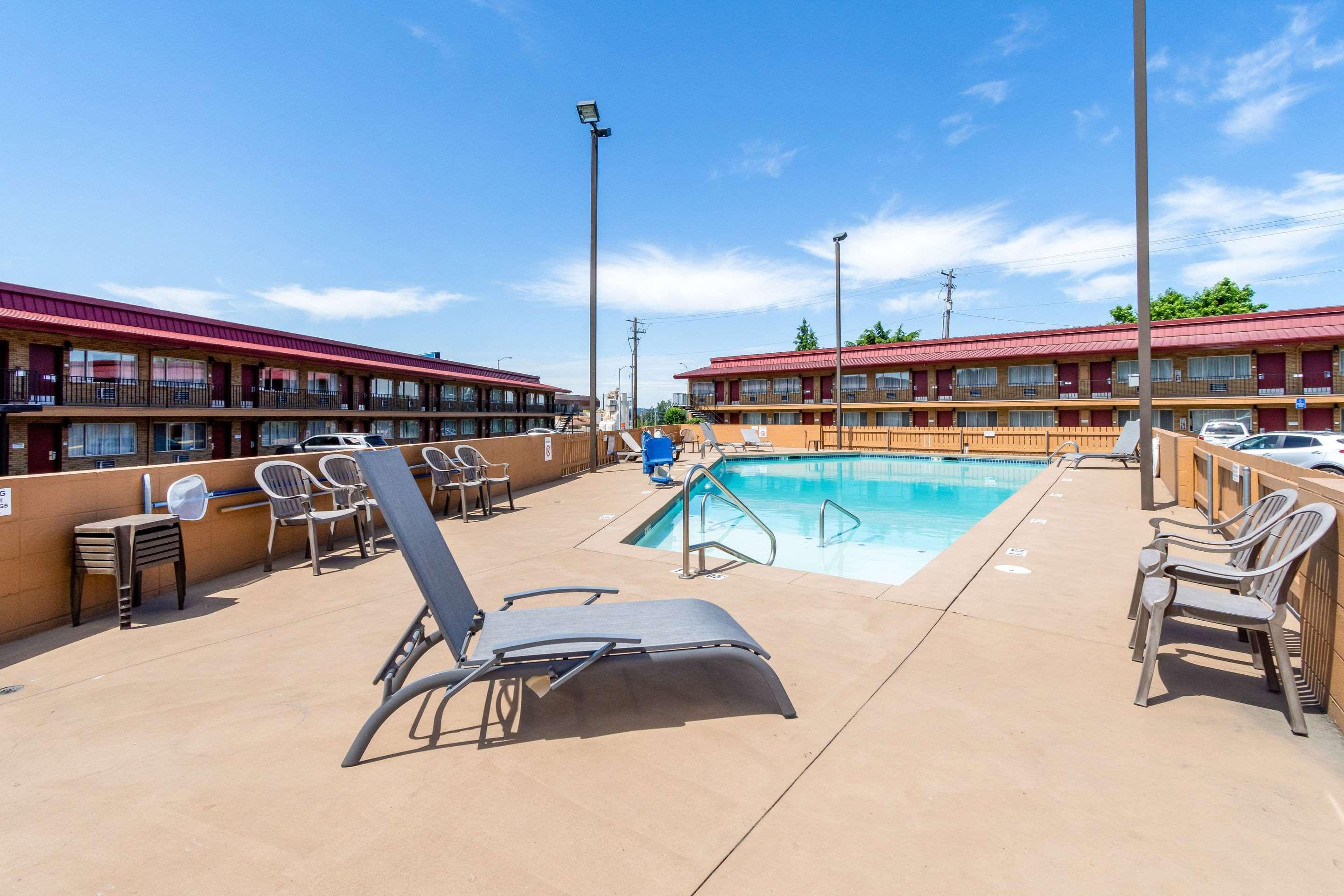 Quality Inn & Suites Airport Portland Ngoại thất bức ảnh